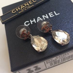 CHANEL earrings - a must for any Chanel lover! 🎀