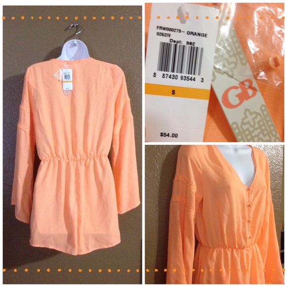 Host Pick💋Gianni Bini Bright Orange Romper💋 - Picture 2 of 4
