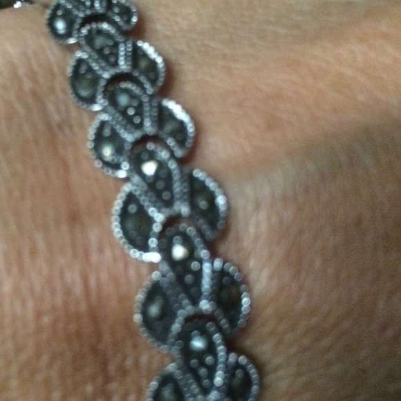 😊😊STUNNING ganache bracelet😊😊