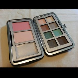 Pop Beauty Goddess Clutch NWOT