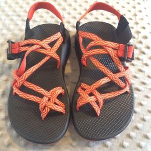 Chacos!
