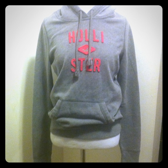 hollister sweatshirt