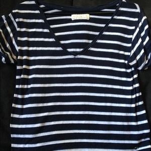 Abercrombie crop top navy