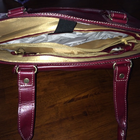 BNWOT Merona Dark Red Laptop Bag/Large Tote - Picture 3 of 3