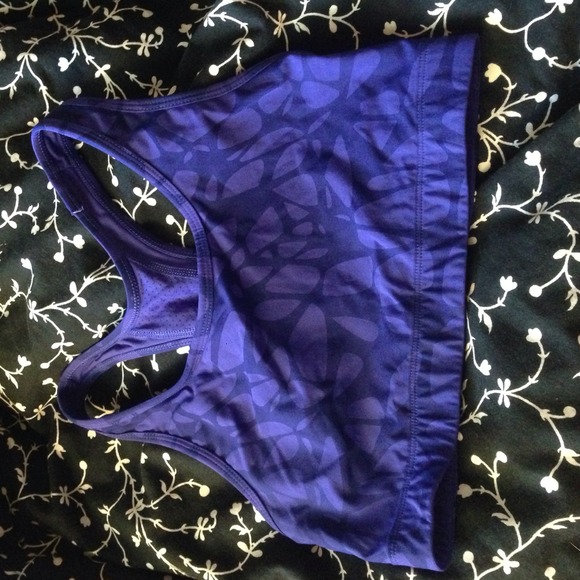 super cute reversible sports bra