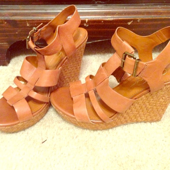 Jessica Simpson platform sandals