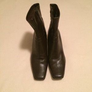 Nine West boots size 6.5