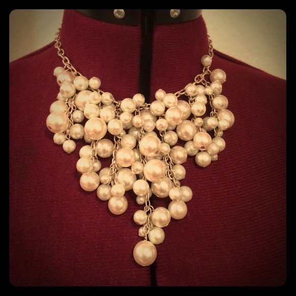 Pearl Cluster Necklace