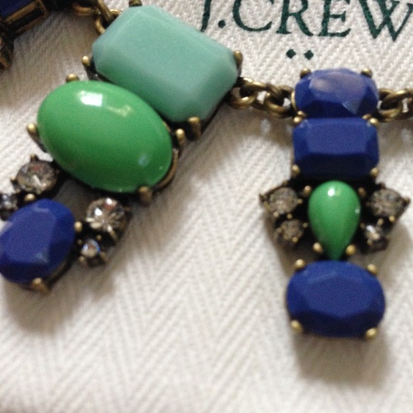 🚫🚫SOLD🚫🚫J. Crew statement necklace - Picture 3 of 4