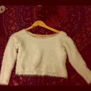 Fuzzy white 90s-esque cropped sweater