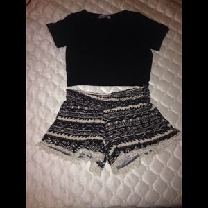Cotton, fringy shorts.