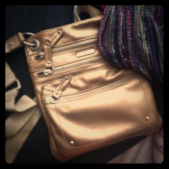 Tyler rodan cross body bag