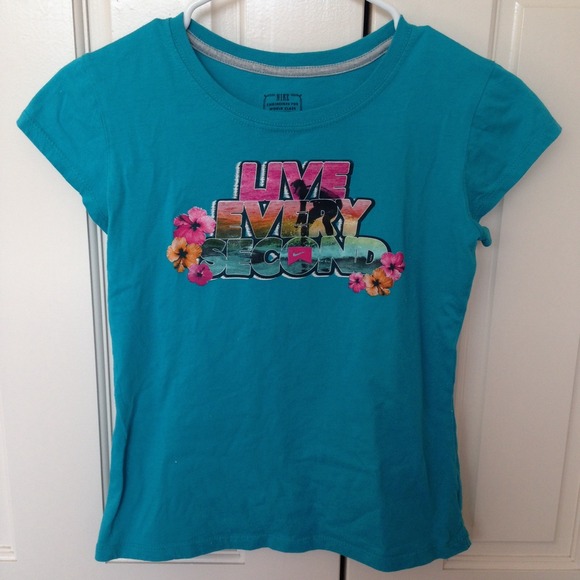 Nike 'Live Every Second' Tee