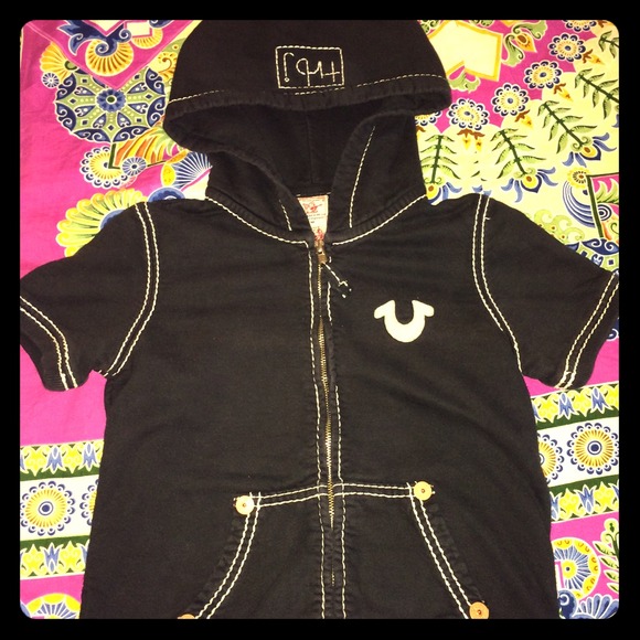 True Religion Black Short-Sleeved Hoodie Medium