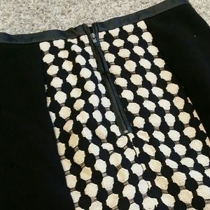 H&M Black and Cream printed skirt