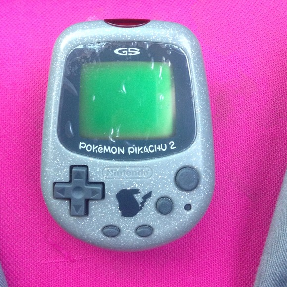 pokemon pikachu 2 GS . no sings of wear!