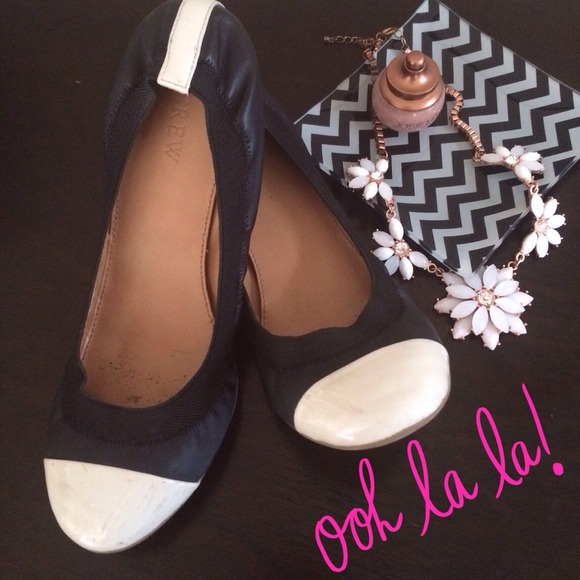 HP!!! J. Crew Marley Flats!