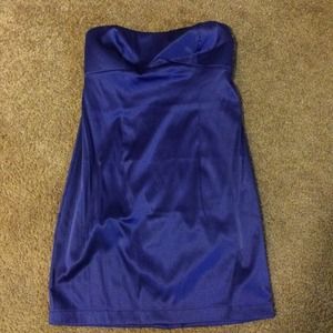 Short tube dress.