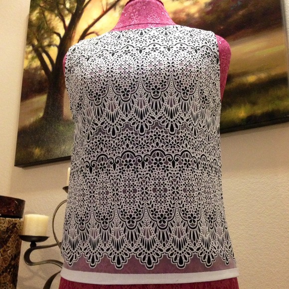 Topshop Sleeveless Printed Top - Picture 1 of 3