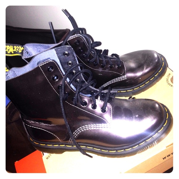 Size 9 metallic Docs