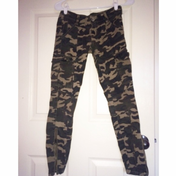 camo cargo pants