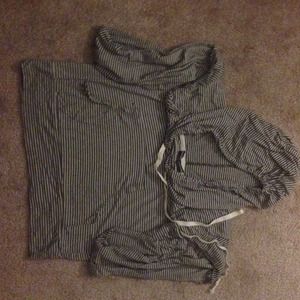 Brandy melville striped super sift hoddie😍😍