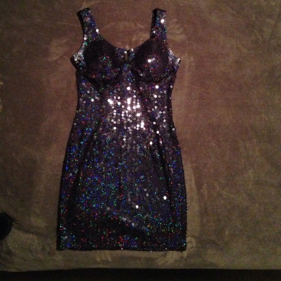 REDUCED PRICE Adrianna Papéll evening dress