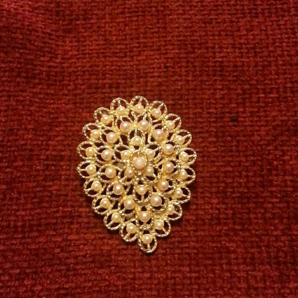 Vintage Faux Pearl Brooch