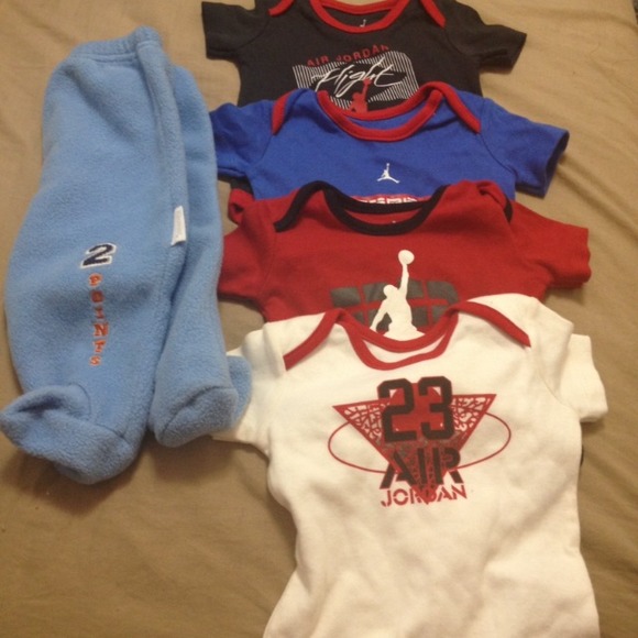 Baby clothes