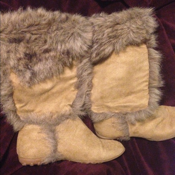 Furry calf boots