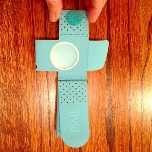 IPod Shuffle arm band in baby blue