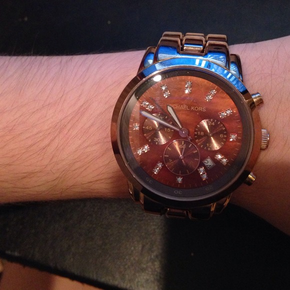 Michael Kors Rose Gold Watch - Picture 2 of 4