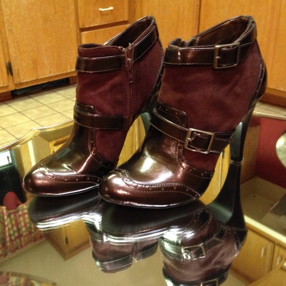 Shoes....price for trade helennora