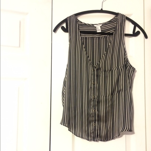 Gorgeous pattern top