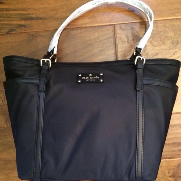kate spade Handbags - Kate Spade Union Square Clementine large black bag