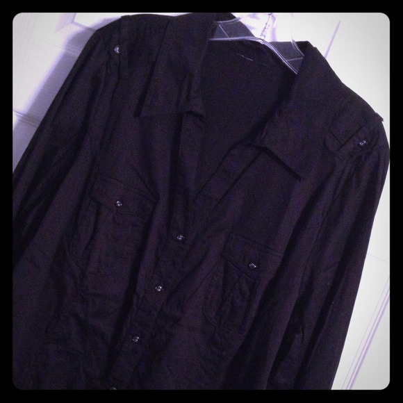 Black shirt