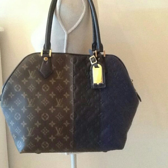 MONOGRAM BLOCK STRIPES MARINE TOTE