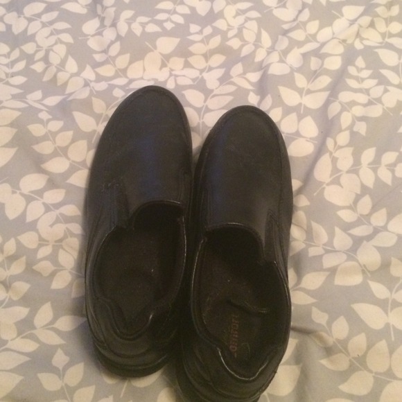 Non slip shoes.