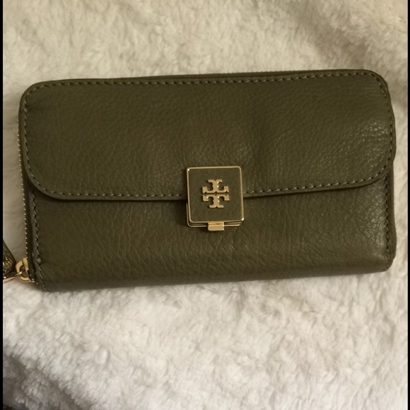💐Tory Burch Clara Zip Continental Wallet💐 - Picture 1 of 4