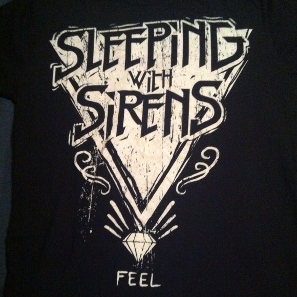 Sleeping with Sirens band tee