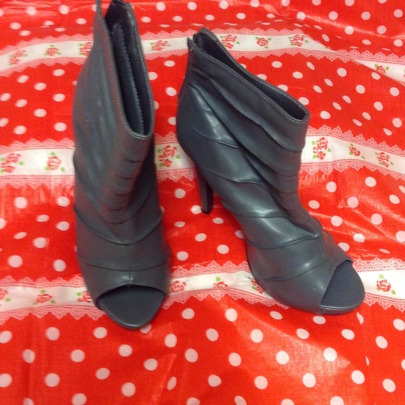Open toe boots
