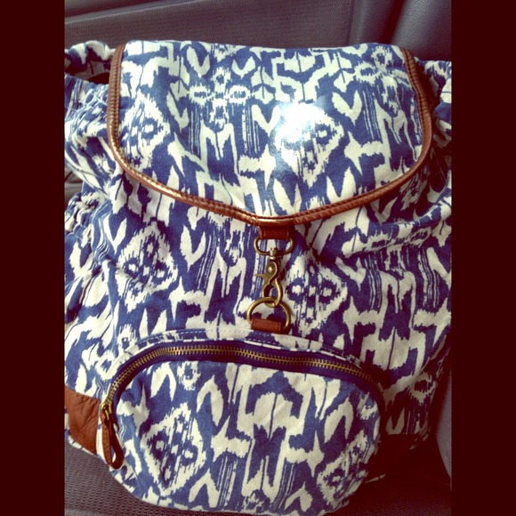 ☀️NWT Aztec print backpack☀️