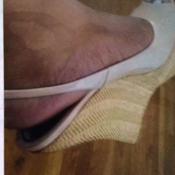 Gucci wedge blush color Size 11.. Worn twice.. - Picture 3 of 3