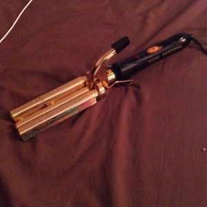 Vidal Sassoon 3 barrel crimper