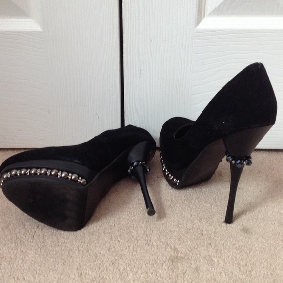 Bundle for @sunyssis Reduced Black Suede Heels - Picture 2 of 2