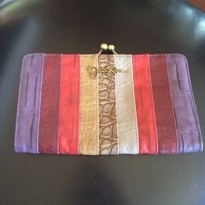 Jessica Simpson wallet