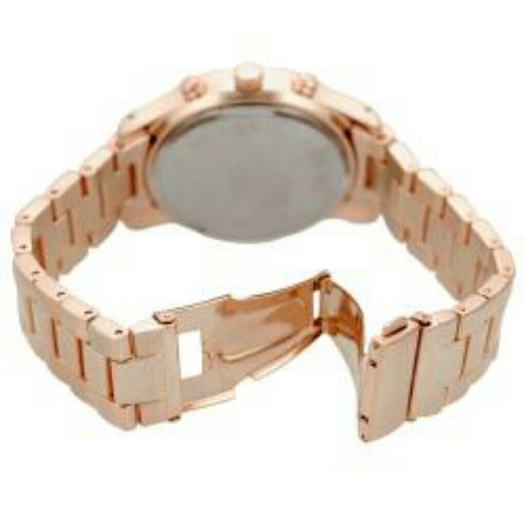 Sparkly! Geneva Goldtone Rhinestone Watch RUNS - Picture 2 of 4