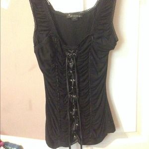 Cute black top