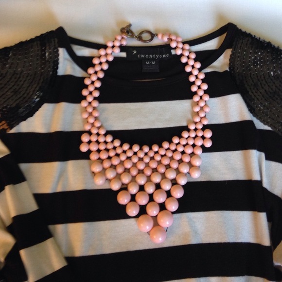 Bead Necklace Bundle! Baby pink and blue! - Picture 4 of 4