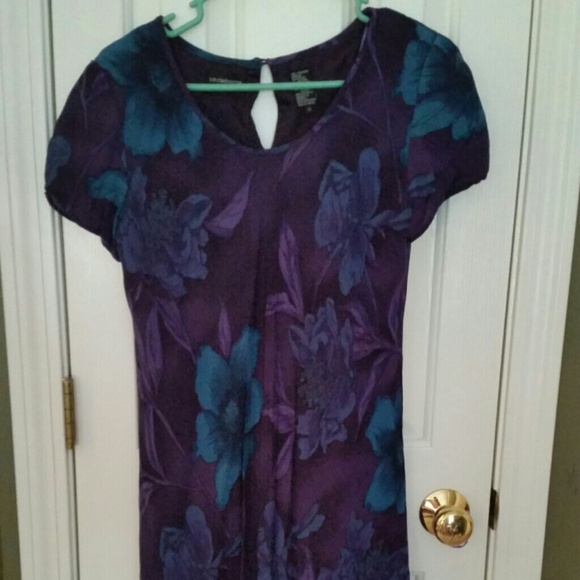 Nice dress..wore once to my class reunion... - Picture 2 of 3